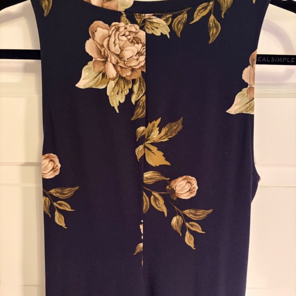 Nine Britton mid calf length patterned dress, size medium. - Picture 11 of 12